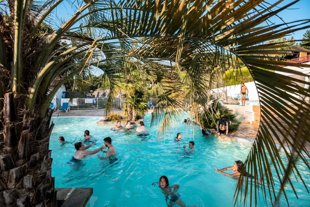 Kempingi Biper Gorri - Nie.