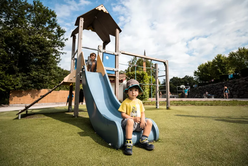 Kempingi Biper Gorri - Nie.