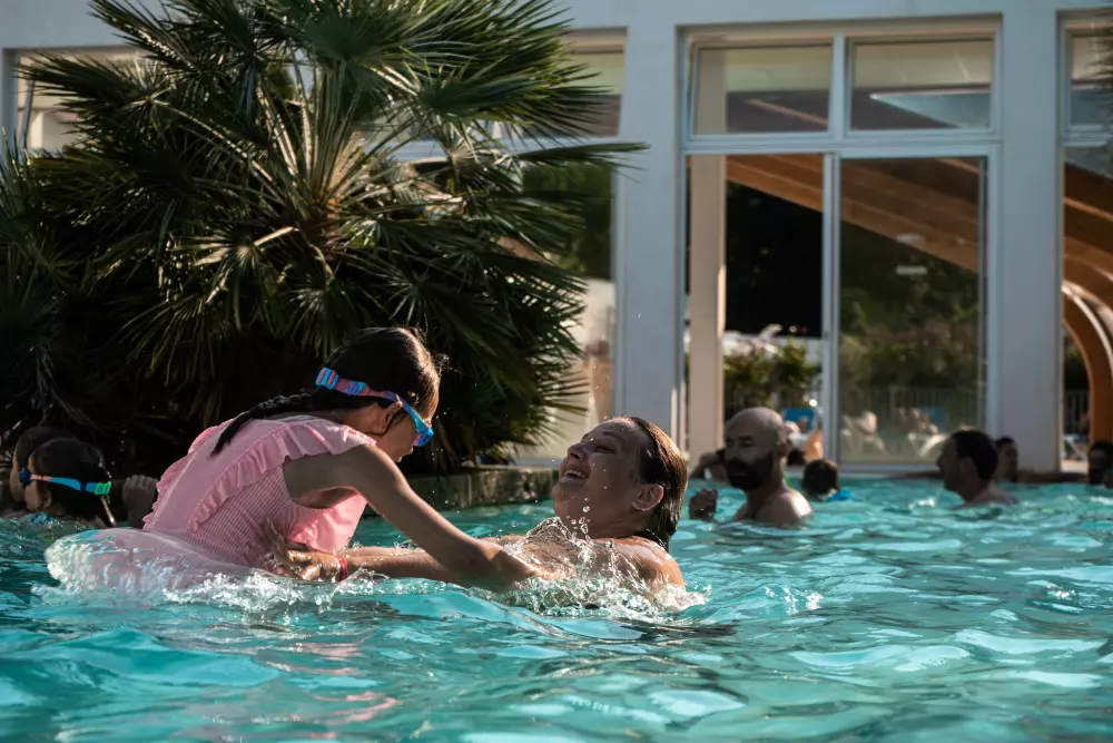 Kempingi Biper Gorri - Nie.