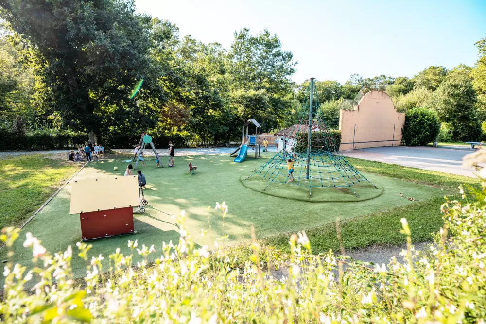 Kempingi Biper Gorri - Nie.