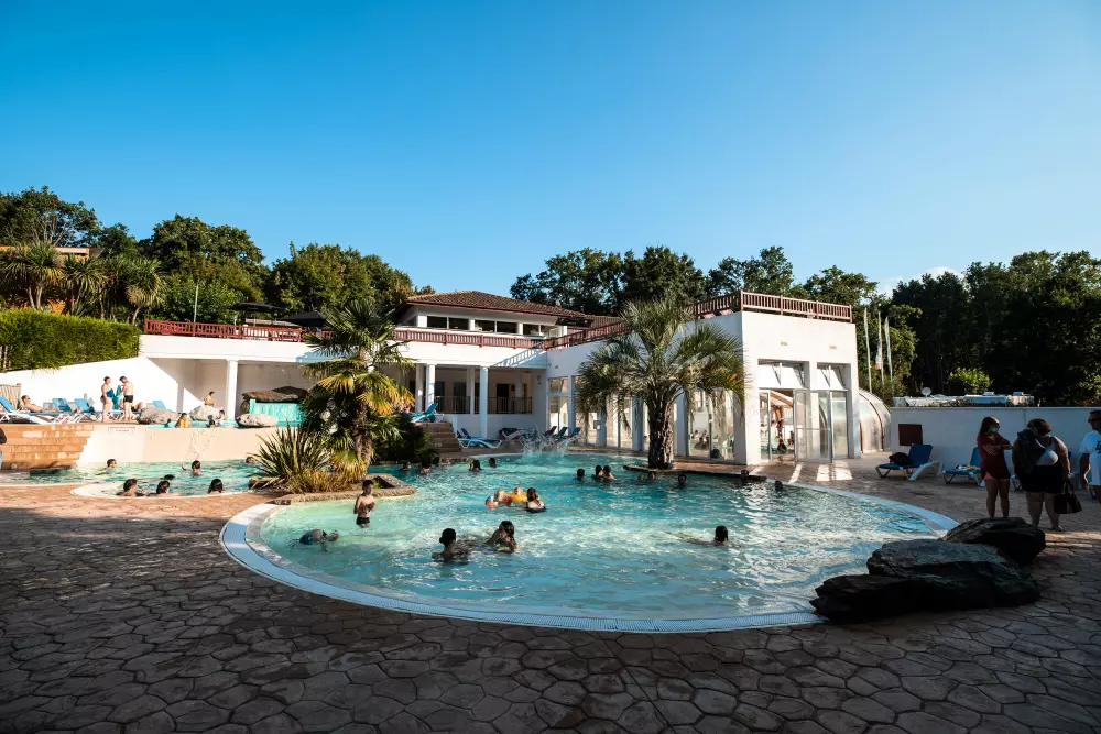 Kempingi Biper Gorri - Nie.