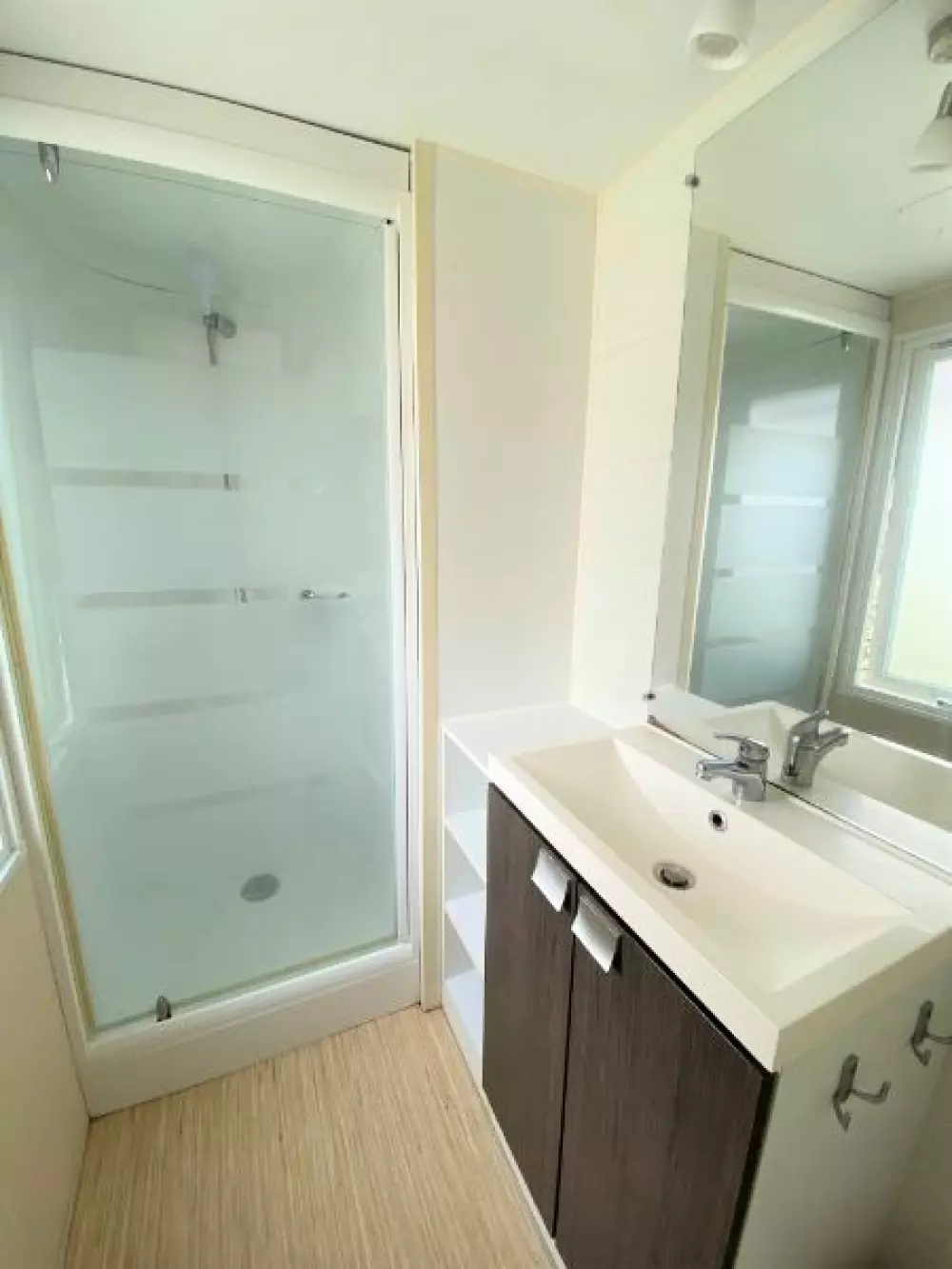 Kempingi Biper Gorri - Nie.