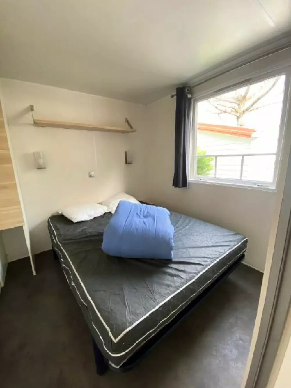 Kempingi Biper Gorri - Nie.