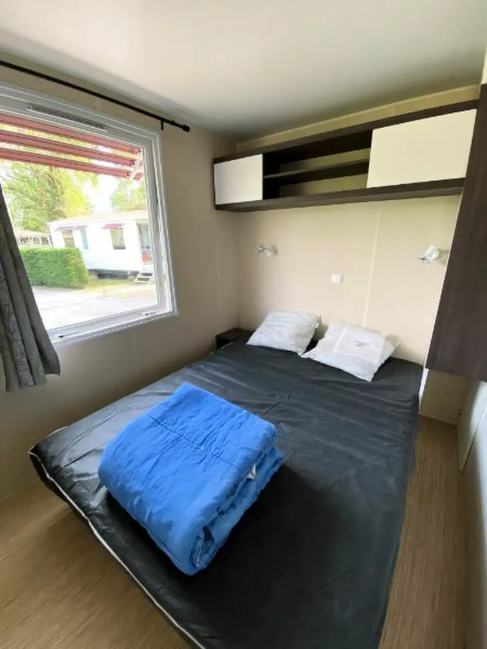 Kempingi Biper Gorri - Nie.