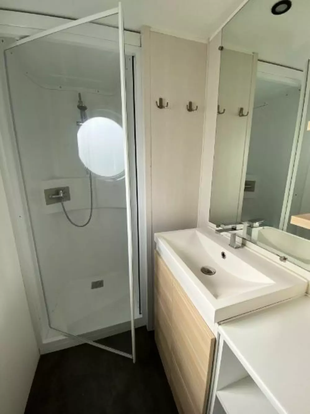 Kempingi Biper Gorri - Nie.