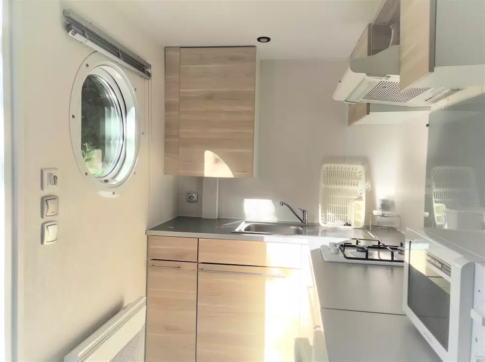 Kempingi Biper Gorri - Nie.