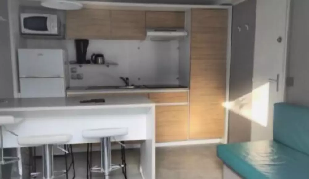 Kempingi Biper Gorri - Nie.