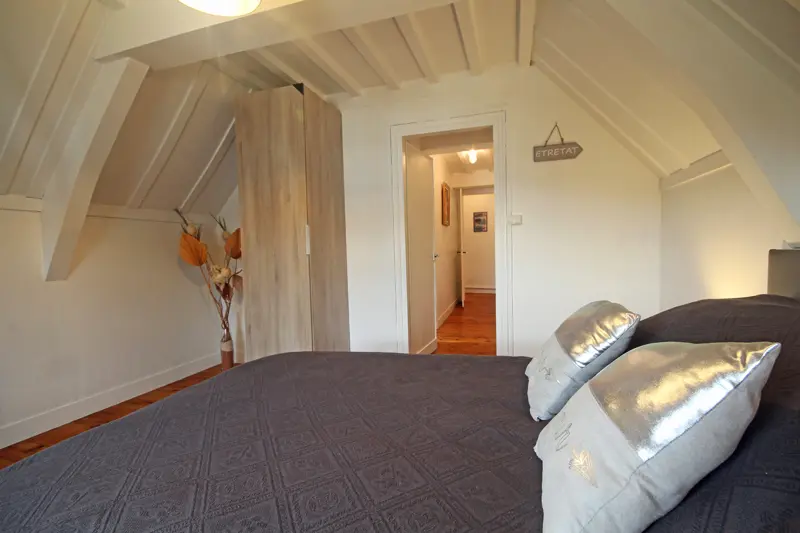 Gîte de France Gîtes de france® - oldalas kavics 3 fül