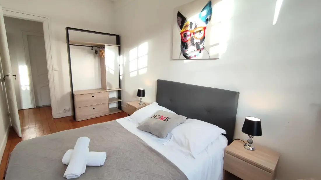 Gîte de France Gîtes de france® - oldalas kavics 3 fül