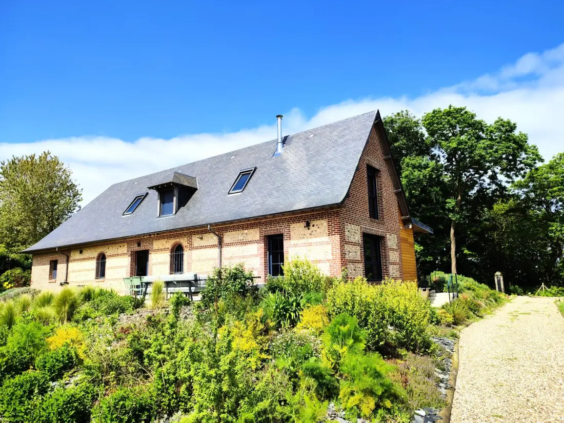 Gîte de France Gîtes de france® - domain de la valaine - arsène & lupin 3 fül