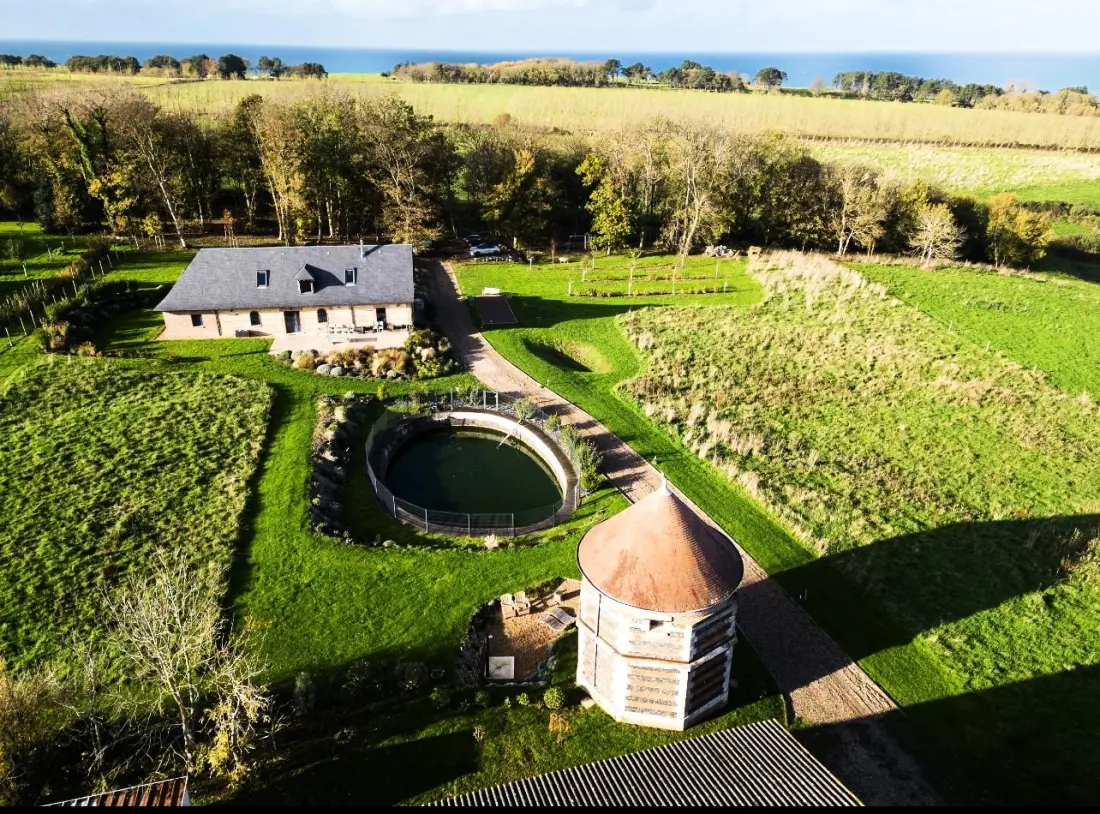Gîte de France Gîtes de france® - domain de la valaine - arsène & lupin 3 fül