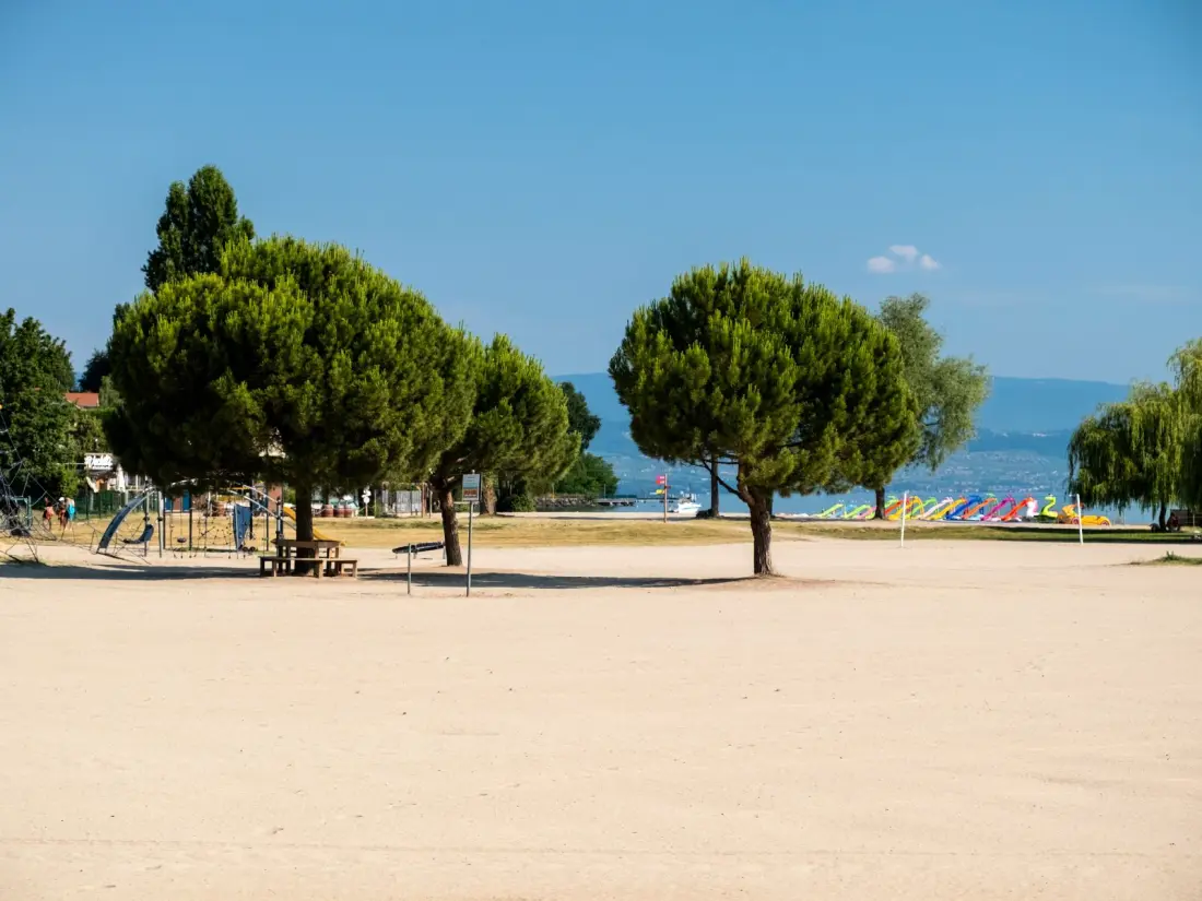 Camping Léman Plage2 Stelle★★