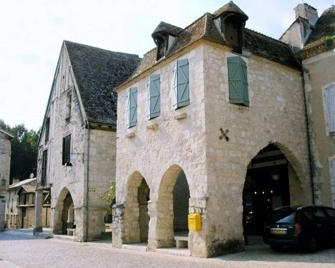 Hoteller i nærheden af Les Chalets de Dordogne Tæt på