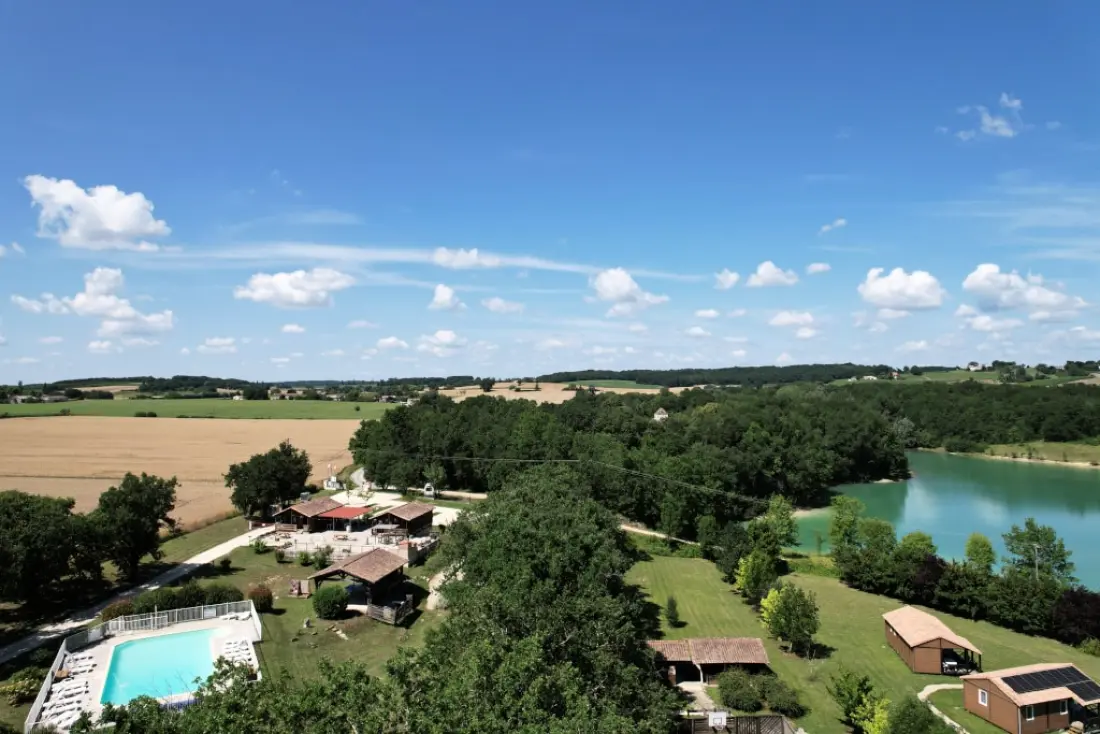 Hoteller i nærheden af Les Chalets de Dordogne Tæt på