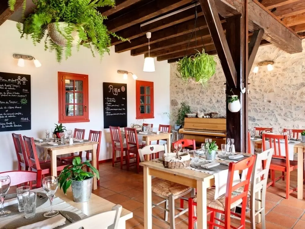 Camping Les Gorges du Chambon 4 étoiles★★★★