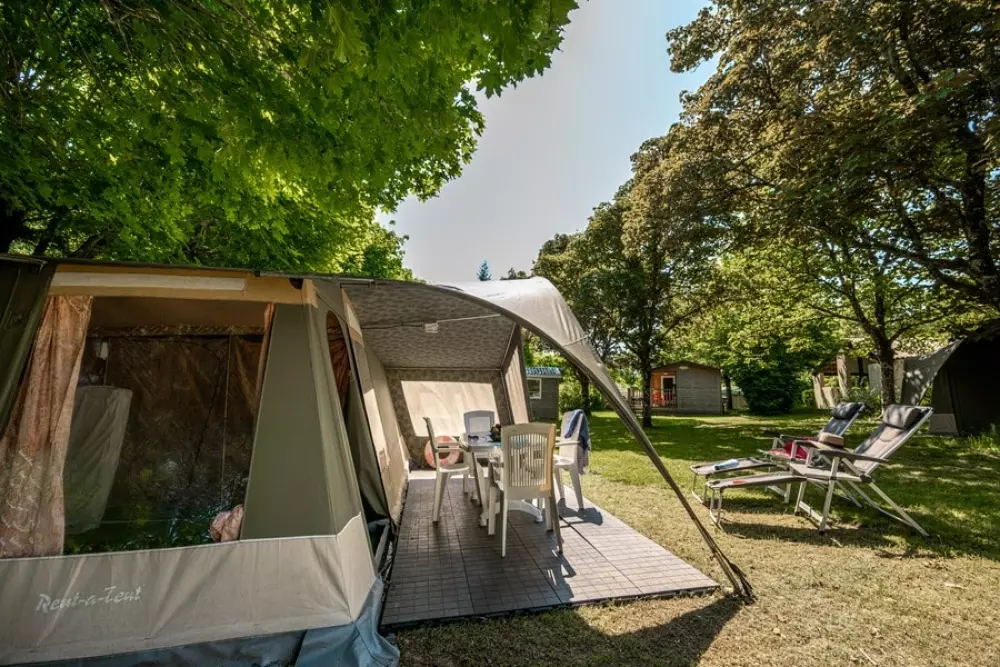 Camping Les Gorges du Chambon 4 étoiles★★★★
