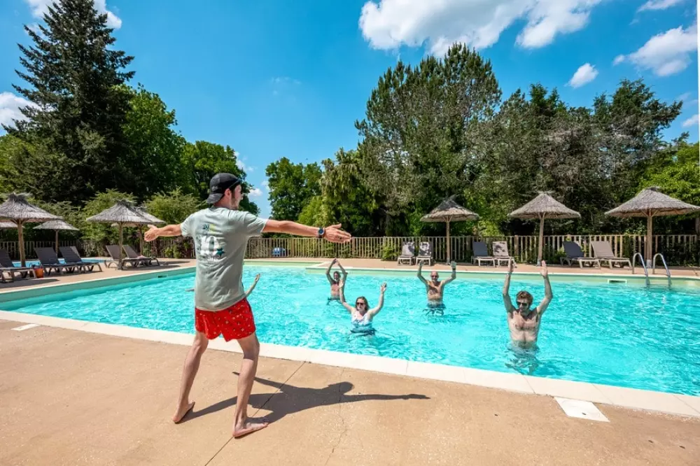 Camping Les Gorges du Chambon 4 étoiles★★★★