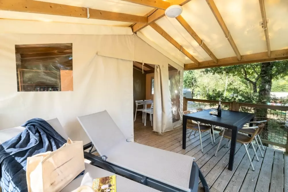 Camping Les Gorges du Chambon 4 étoiles★★★★