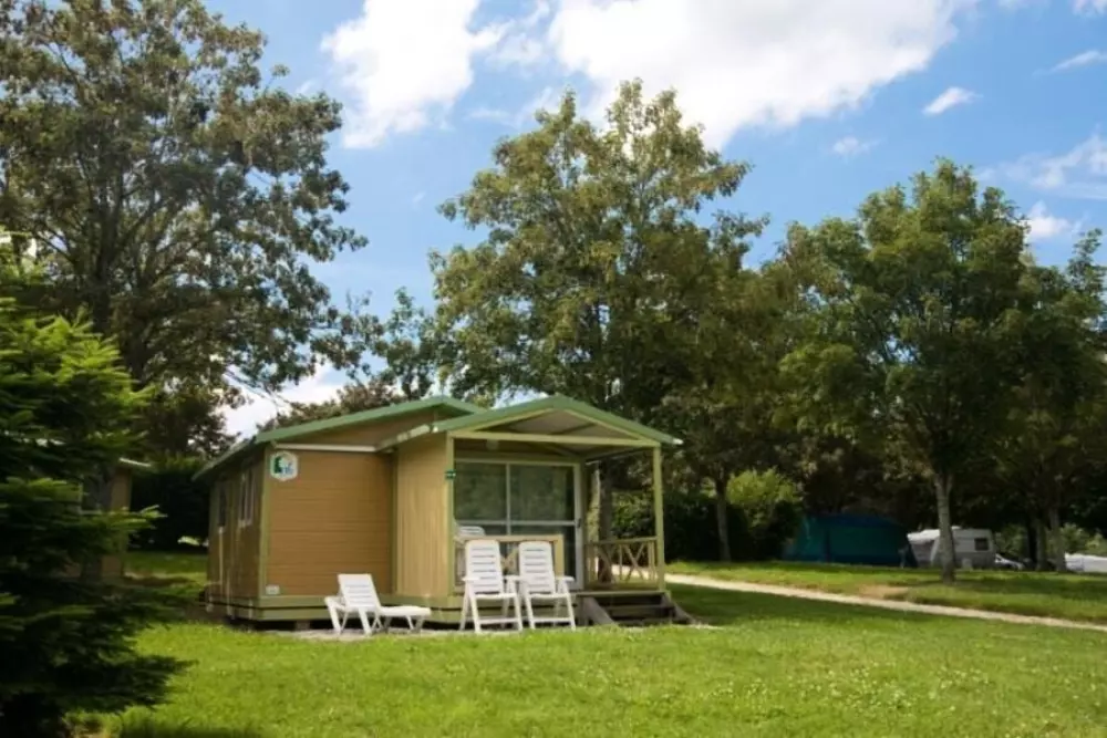 Camping Les Gorges du Chambon 4 étoiles★★★★