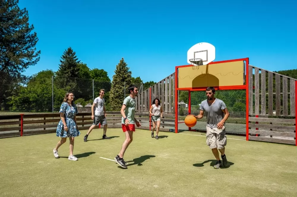 Camping Les Gorges du Chambon 4 étoiles★★★★