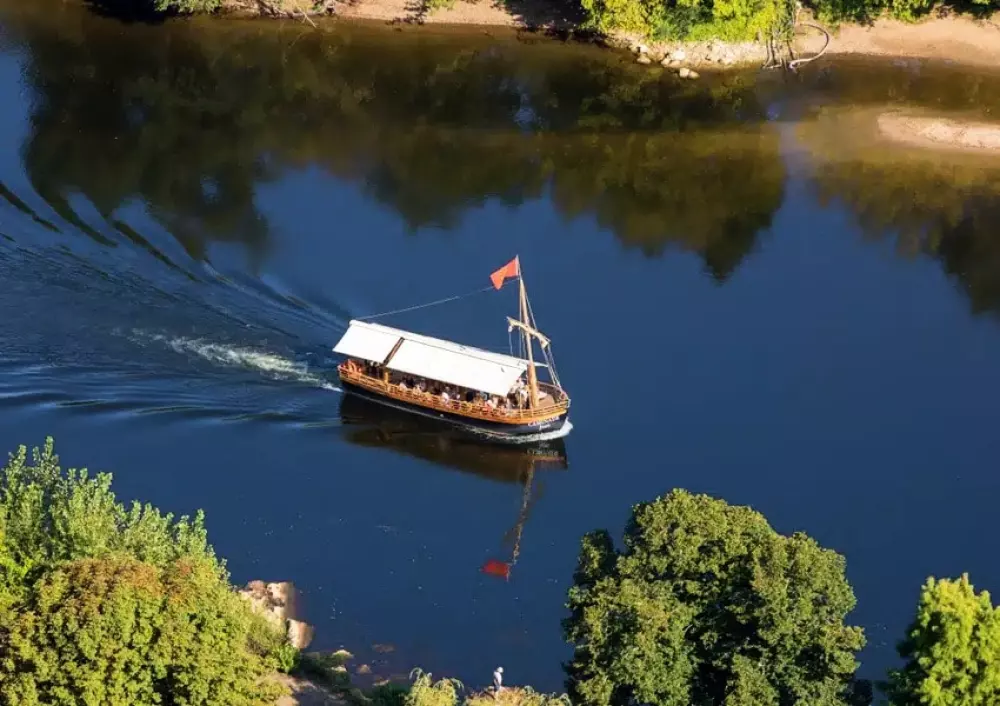Camping Les Gorges du Chambon 4 étoiles★★★★