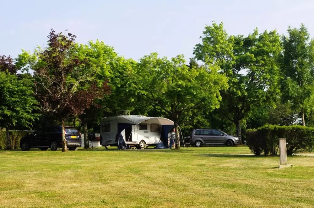 Camping Les Gorges du Chambon 4 étoiles★★★★