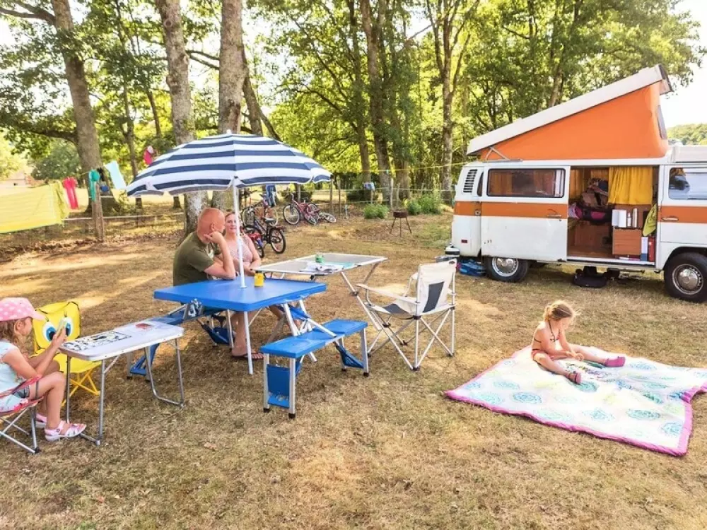 Camping Les Gorges du Chambon 4 étoiles★★★★