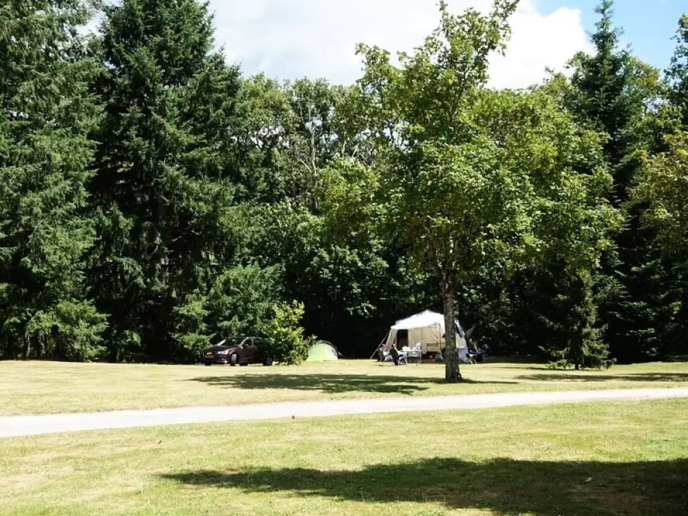 Camping Les Gorges du Chambon 4 étoiles★★★★