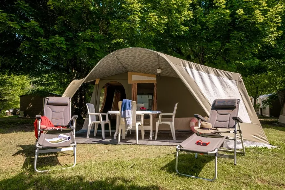 Camping Les Gorges du Chambon 4 étoiles★★★★