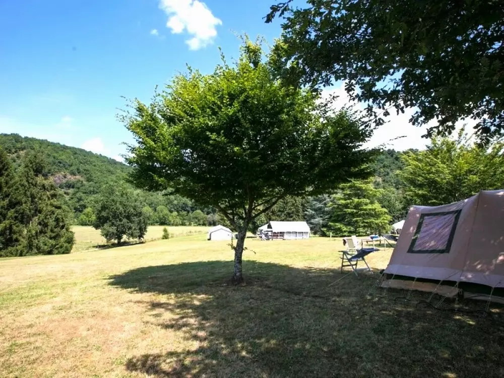 Camping Les Gorges du Chambon 4 étoiles★★★★