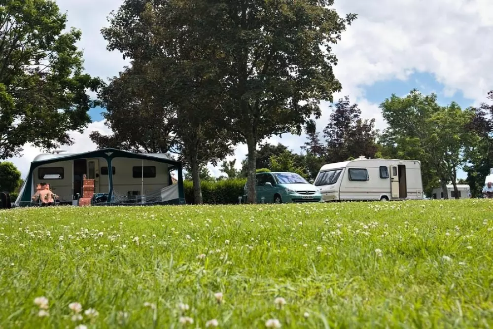 Camping Les Gorges du Chambon 4 étoiles★★★★