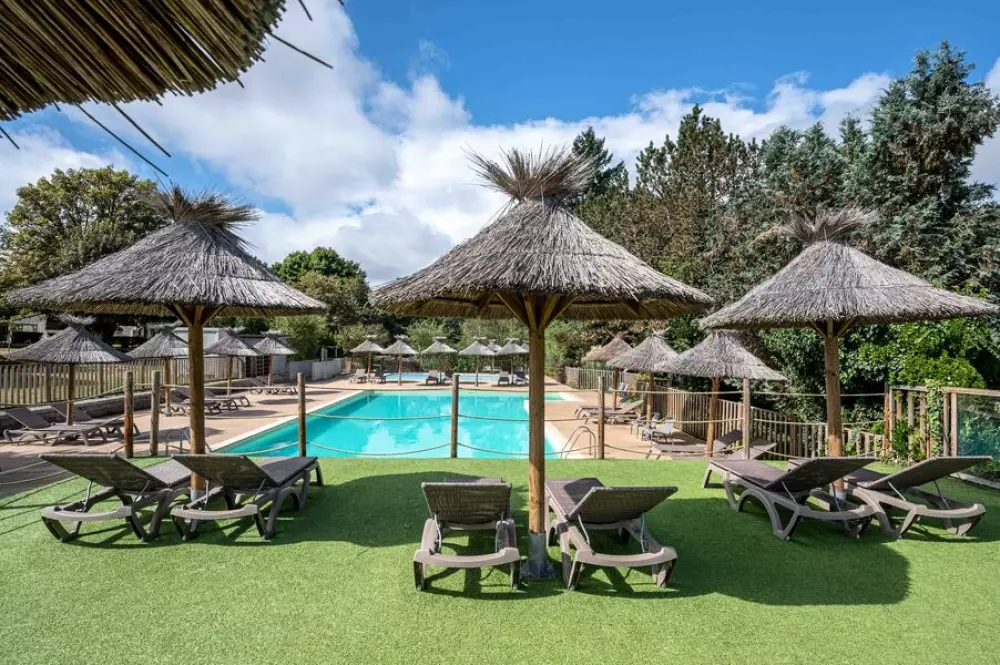 Camping Les Gorges du Chambon 4 étoiles★★★★