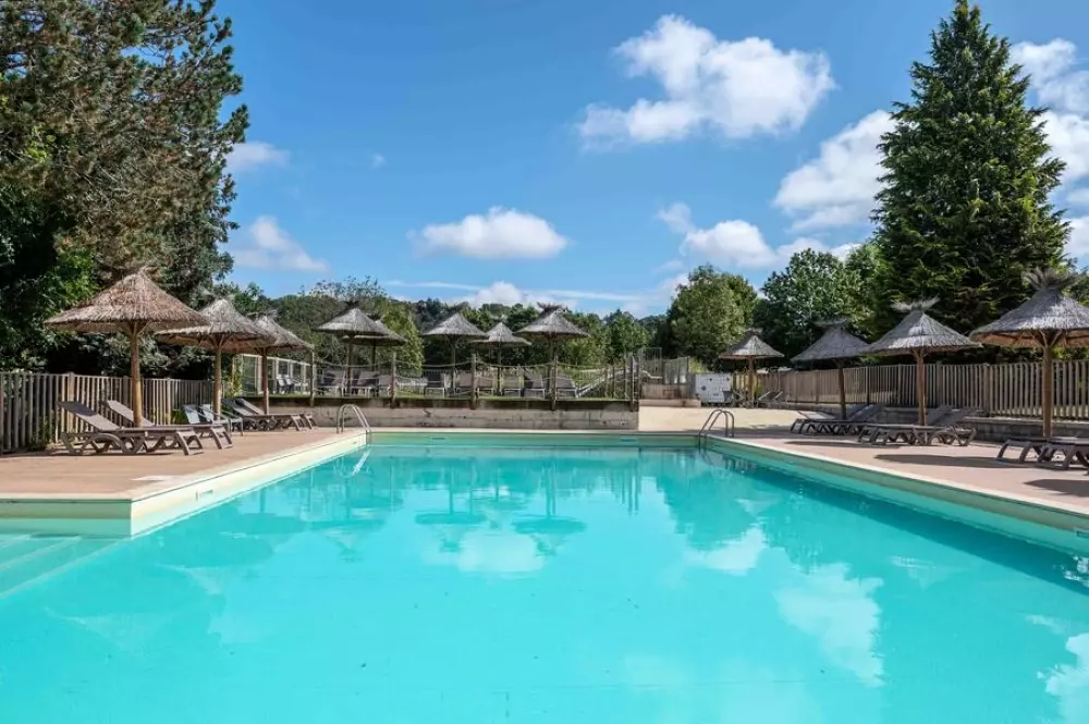 Camping Les Gorges du Chambon 4 étoiles★★★★