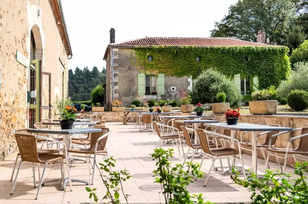 Camping Les Gorges du Chambon 4 étoiles★★★★