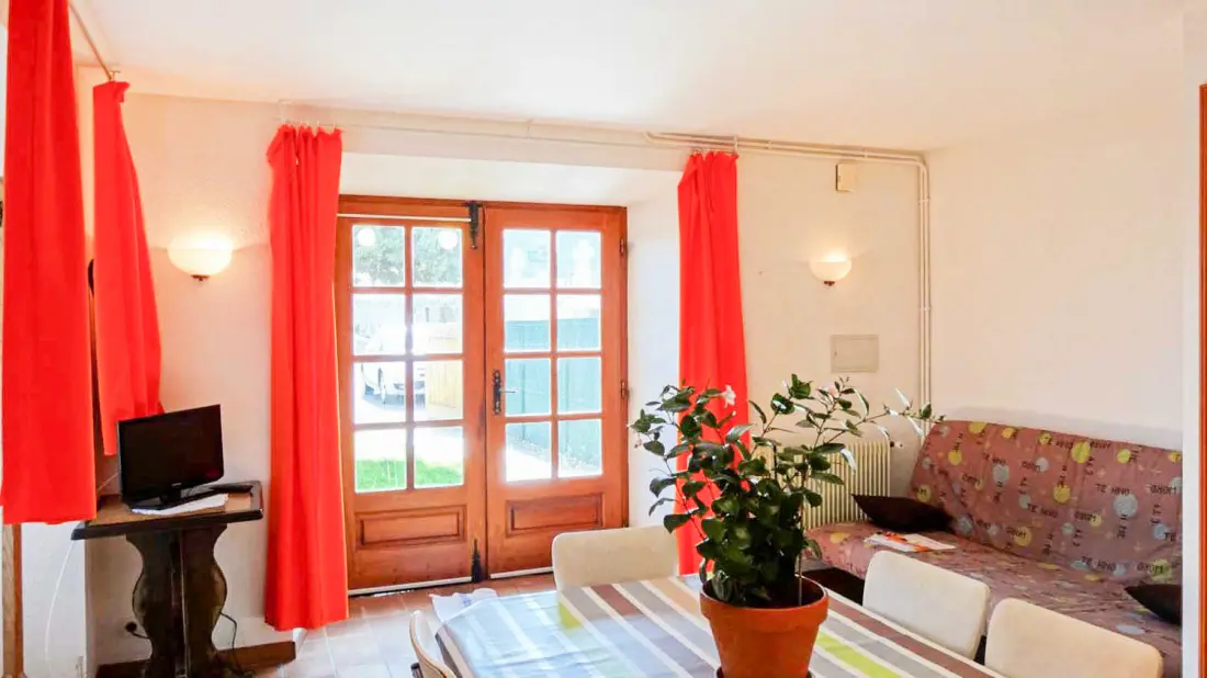 Gîte de France Gîtes de France 4 Personen in Fau de Peyre 2 Ähren