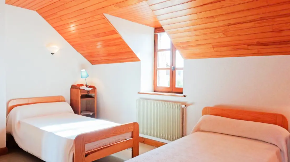 Gîte de France Gîtes de France 4 Personen in Fau de Peyre 2 Ähren