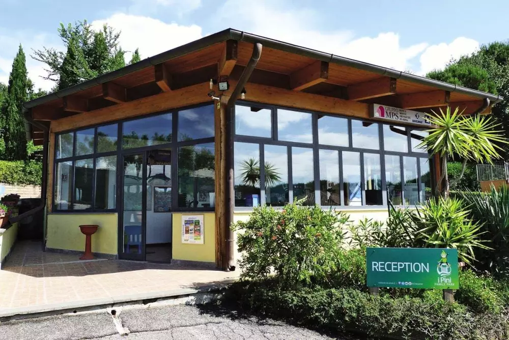 Camping Hu I Pini Village