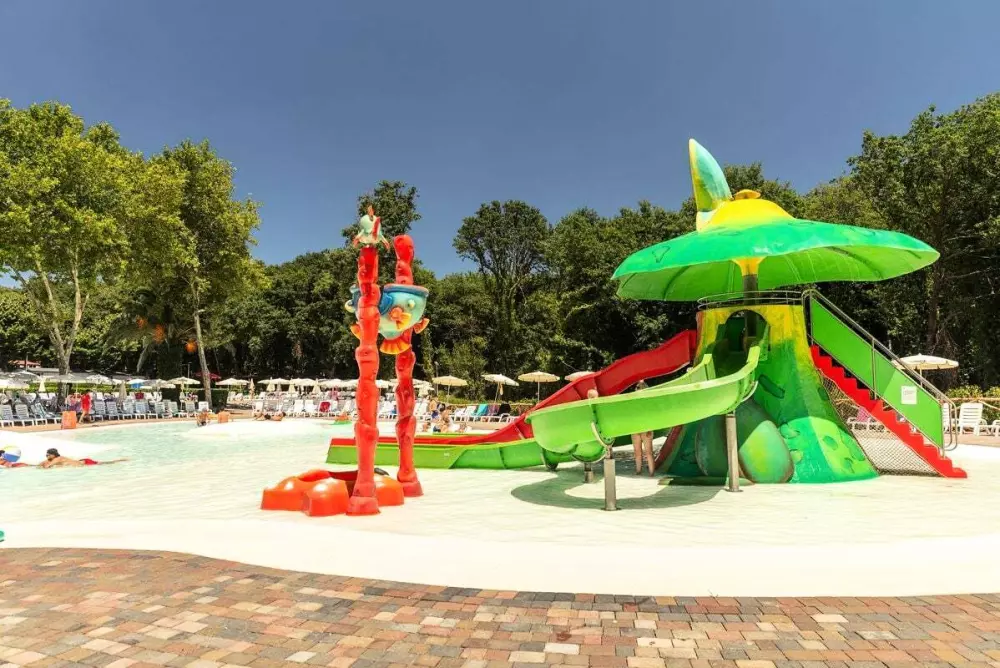 Camping Hu I Pini Village