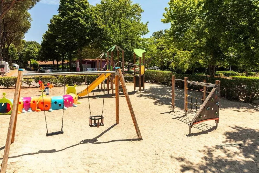 Camping Hu I Pini Village