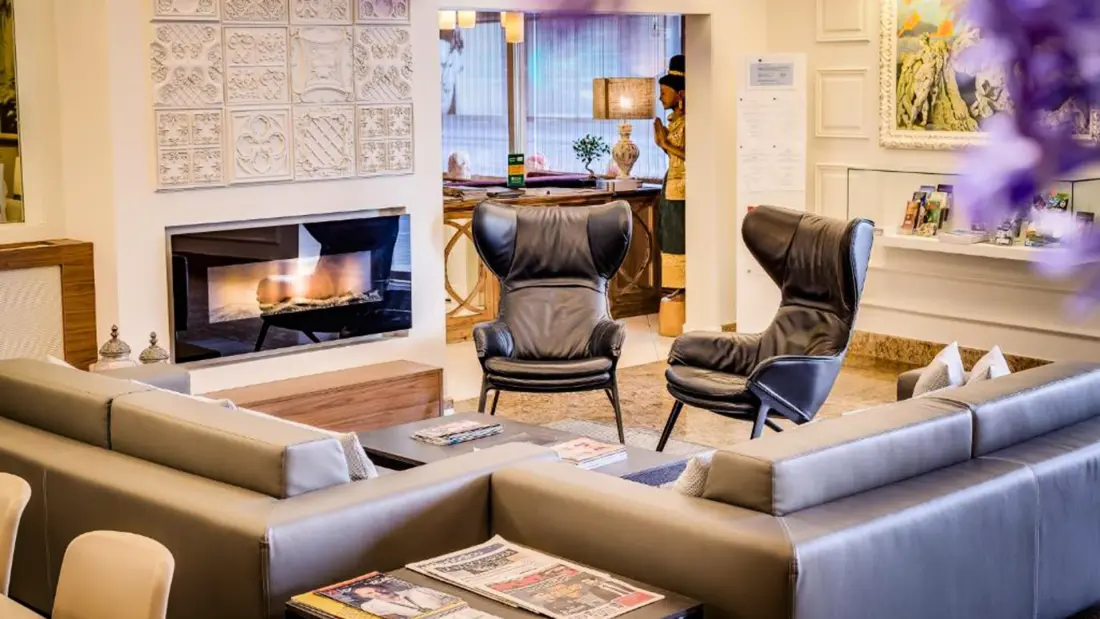 Hotel Pierre & Vacances Pirineos Figueres 4 Estrellas★★★★