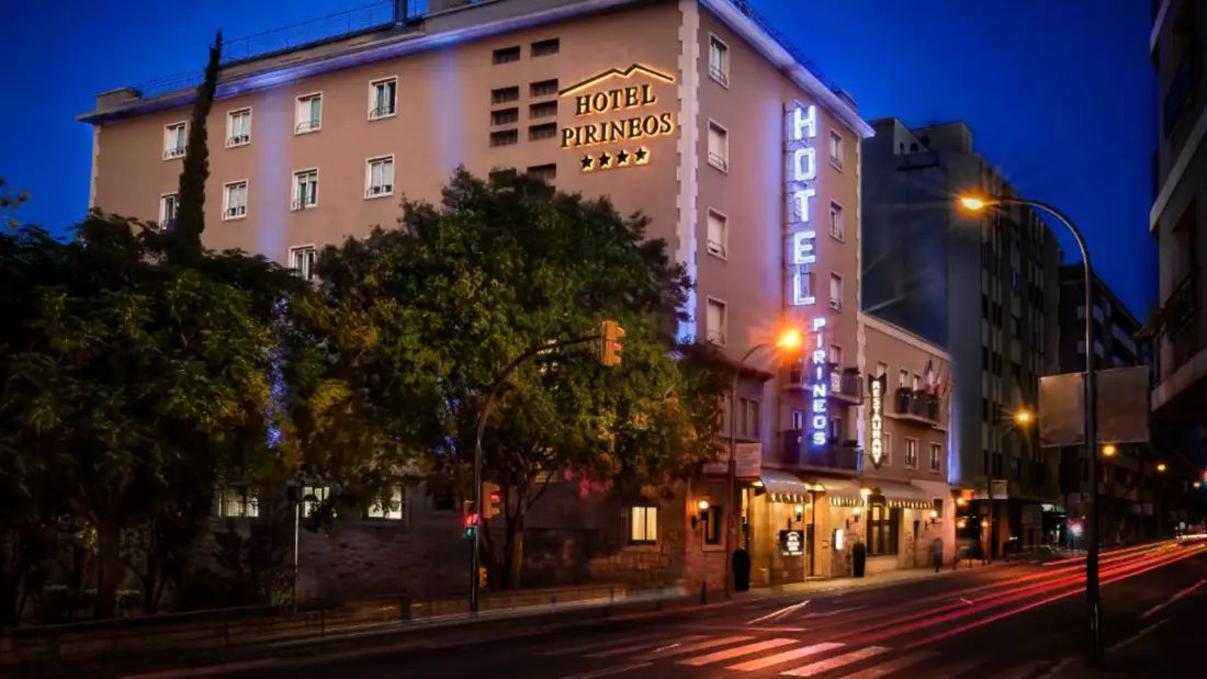 Hotel Pierre & Vacances Pirineos Figueres 4 Estrellas★★★★