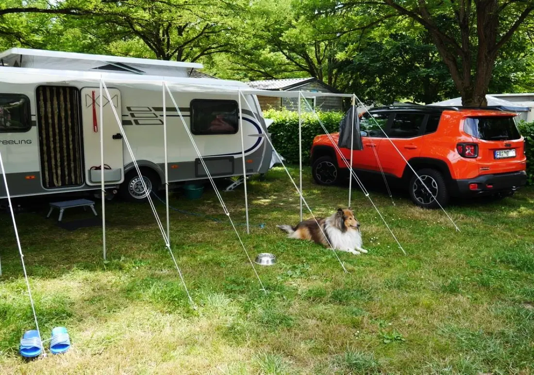 Ushuaïa Villages - Camping Le Port de Lacombe 3 Sterne★★★