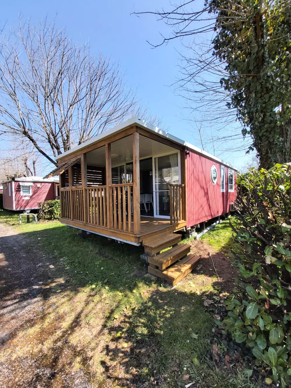 Ushuaïa Villages - Camping Le Port de Lacombe 3 Sterren★★★