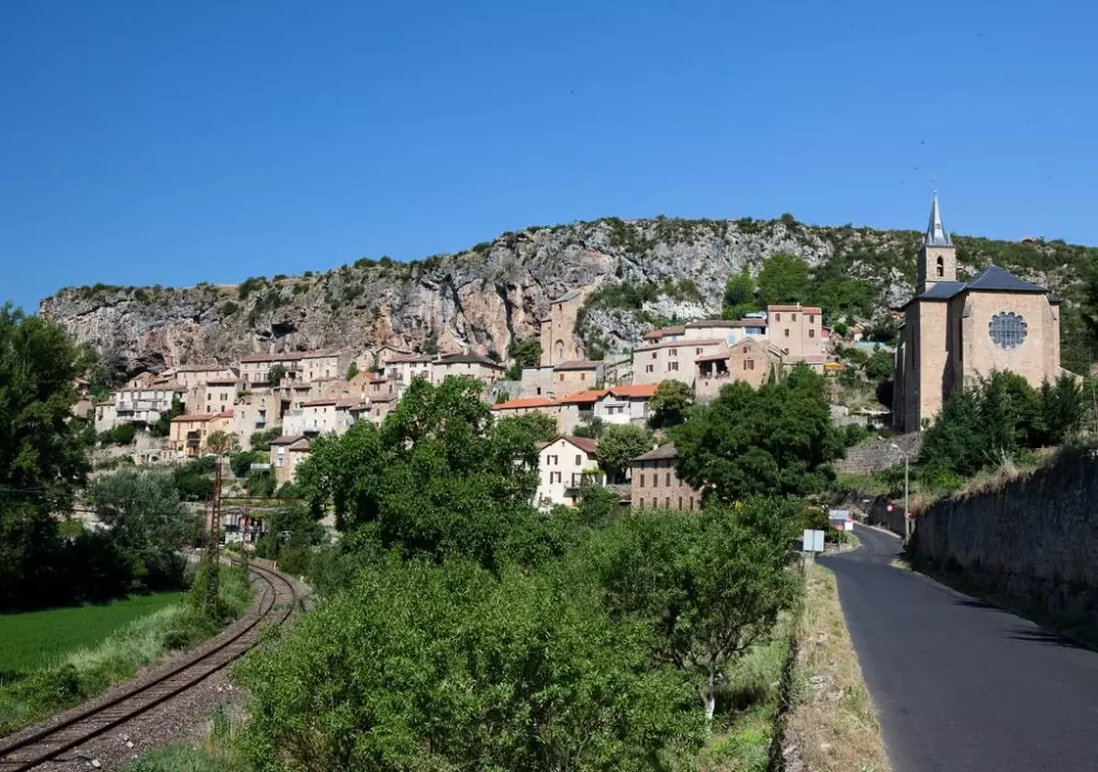 Ushuaïa Villages - Camping Le Port de Lacombe 3 Sterren★★★