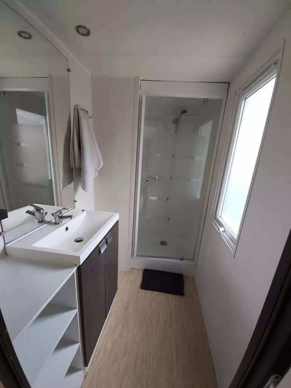 Ushuaïa Villages - Camping Le Port de Lacombe 3 Sterren★★★