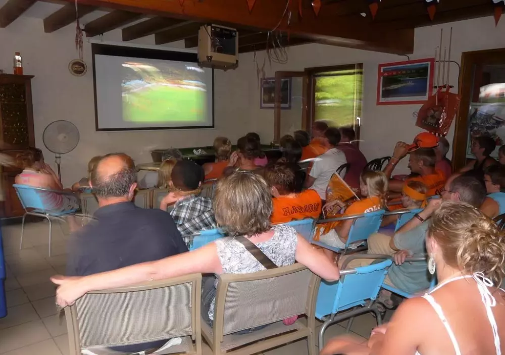 Ushuaïa Villages - Camping Le Port de Lacombe 3 Sterren★★★