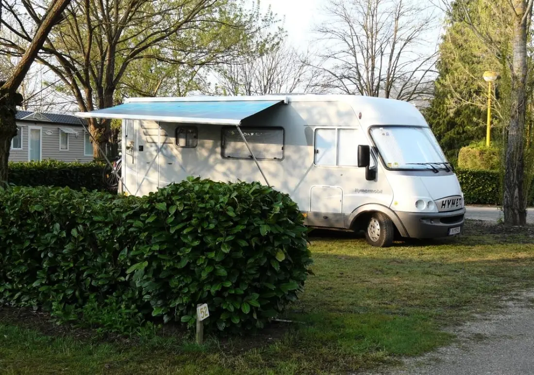 Ushuaïa Villages - Camping Le Port de Lacombe 3 Sterne★★★