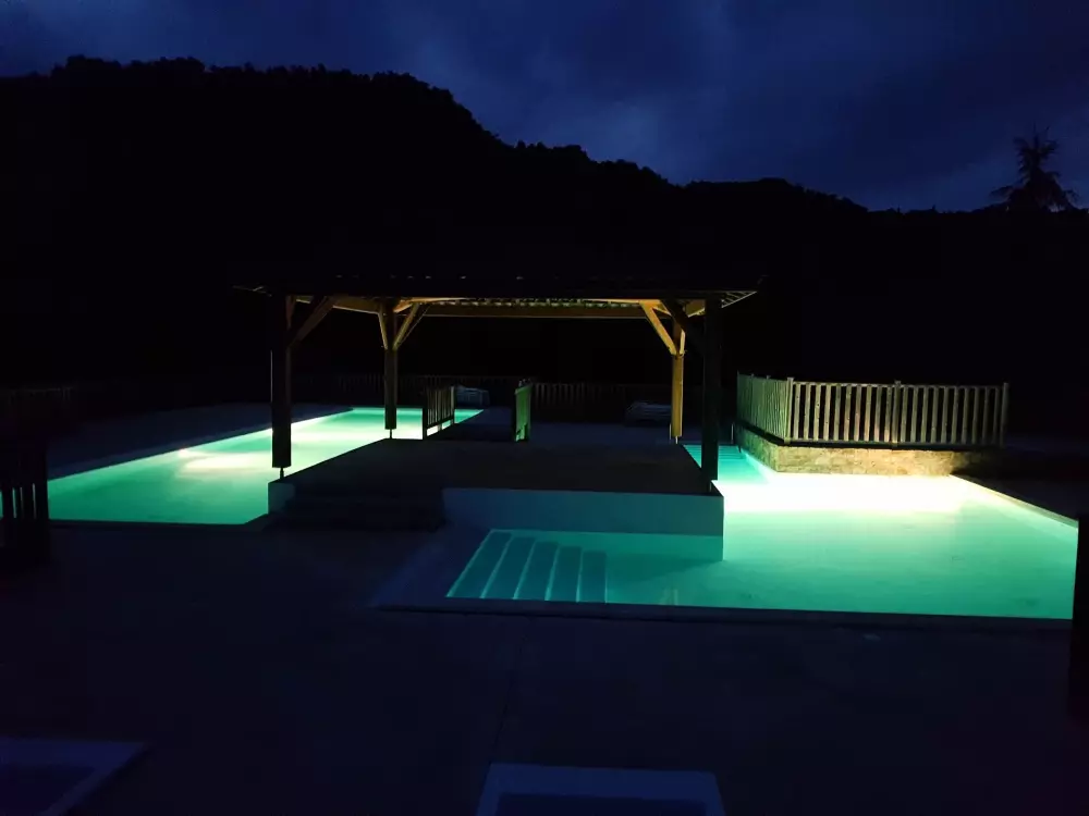 Ushuaïa Villages - Camping Le Port de Lacombe 3 Sterren★★★