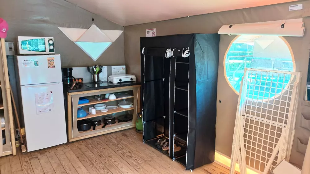 Ushuaïa Villages - Camping Le Port de Lacombe 3 Sterren★★★