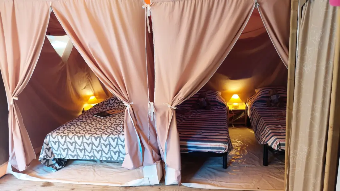 Ushuaïa Villages - Camping Le Port de Lacombe 3 Sterne★★★